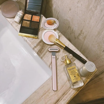 How to Maintain Your Skincare Routine on the Go