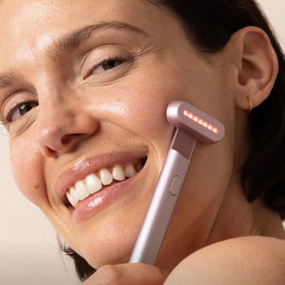 Red Light Therapy Wavelengths: How They Target Blemishes
